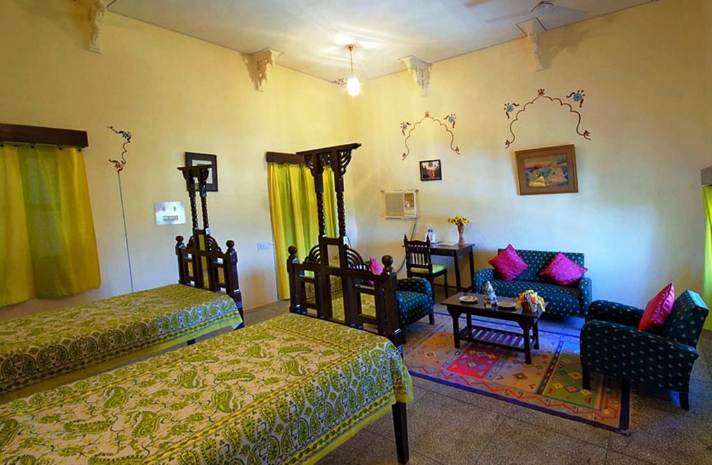V Resorts Jhalamand Garh Jodhpur Джодхпур Номер фото