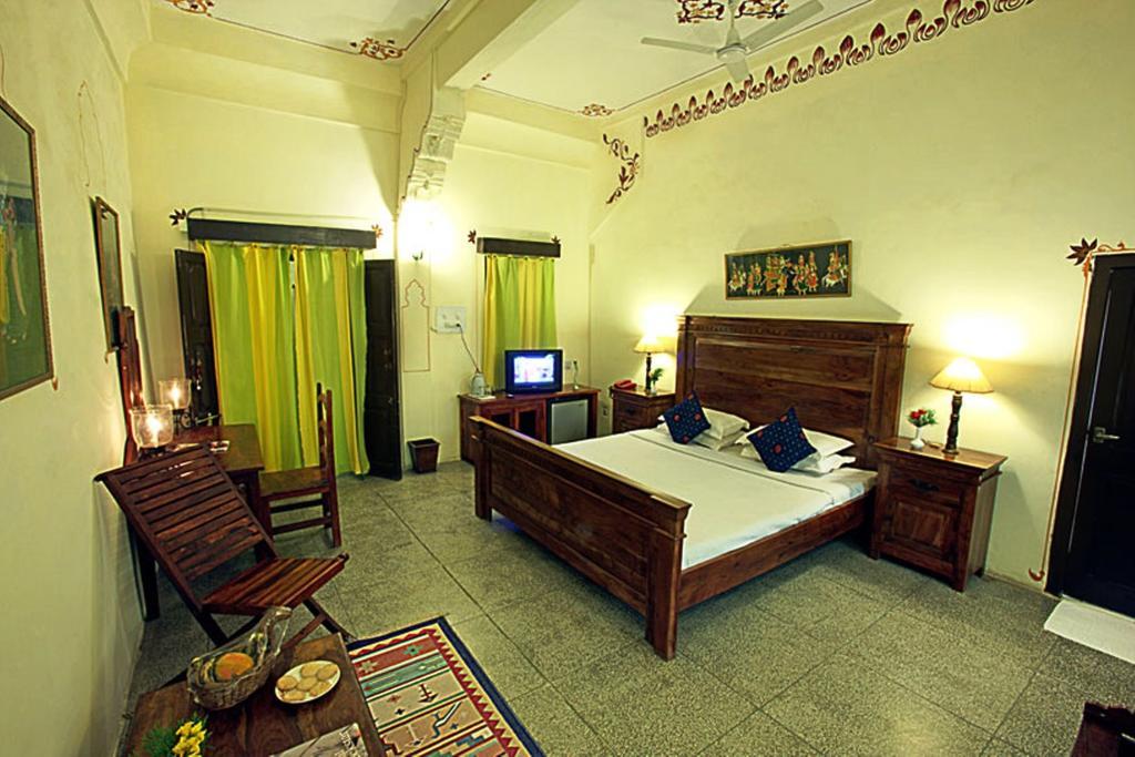V Resorts Jhalamand Garh Jodhpur Джодхпур Номер фото